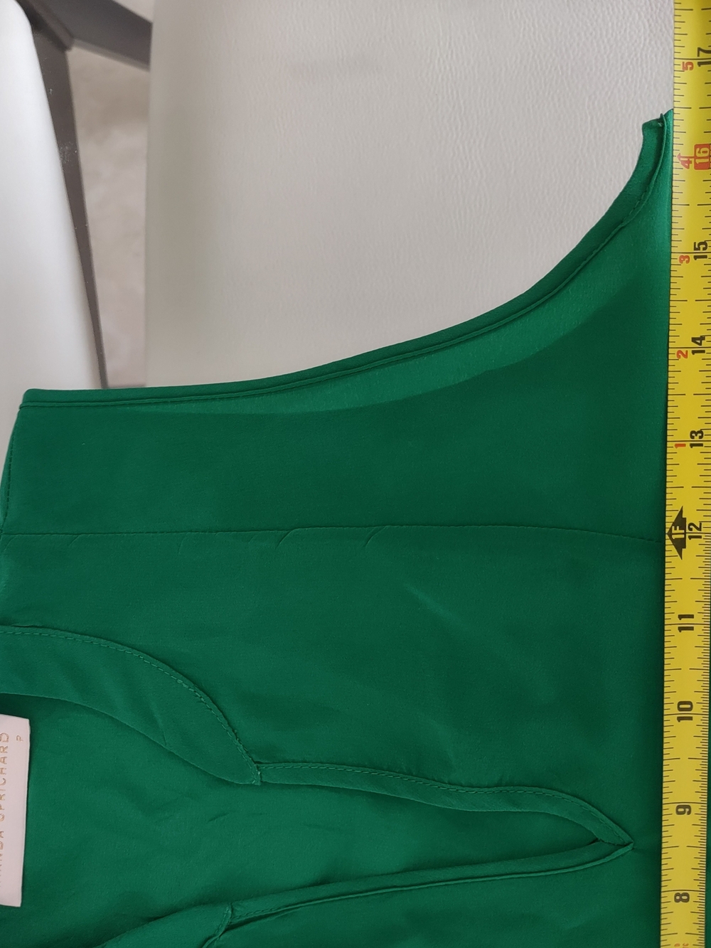 100%silk Sleeveless V-Neck Peplum Top - Emerald Green - Picture 9 of 10